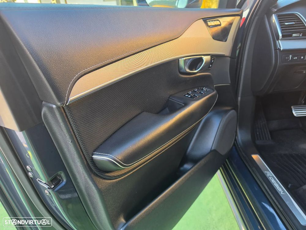 Volvo XC 90 T8 AWD Recharge Geartronic RDesign - 12