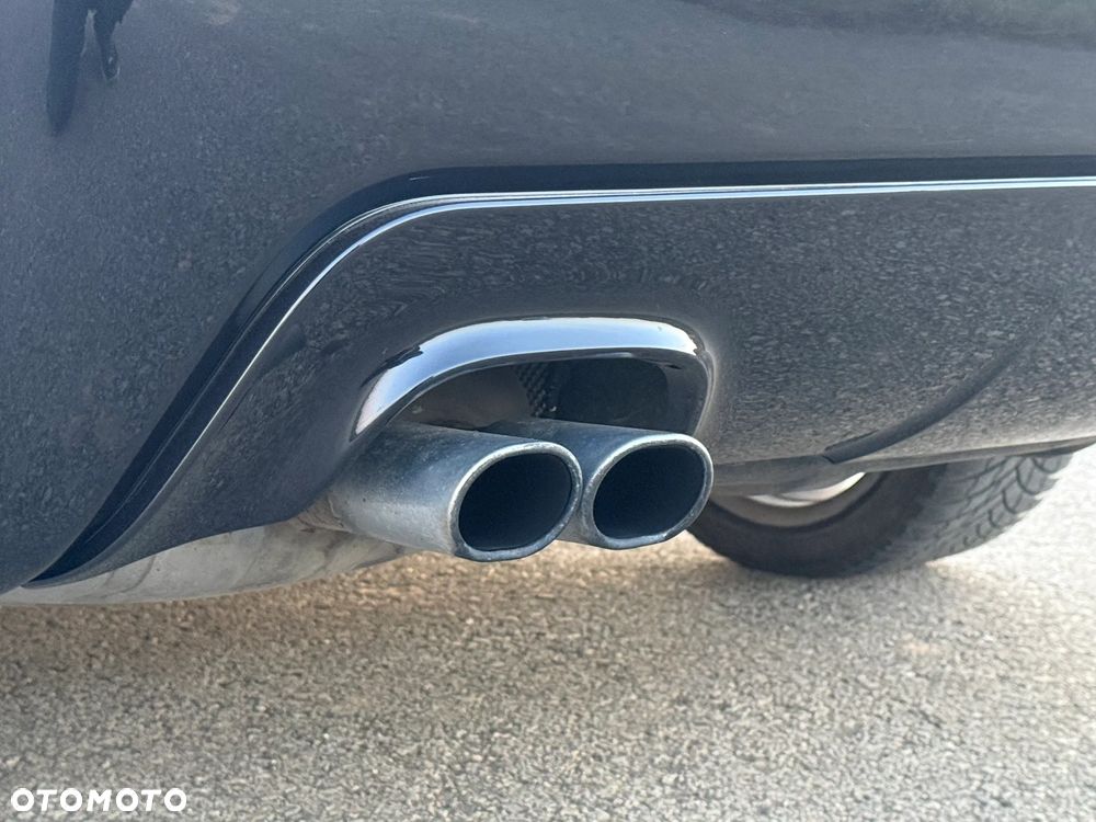 BMW Seria 5 525i - 27