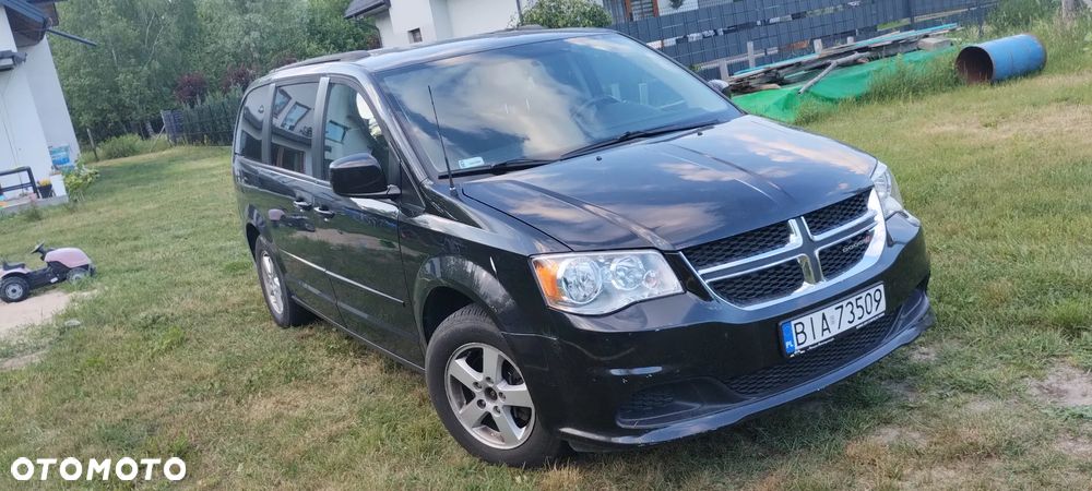 Dodge Grand Caravan - 2
