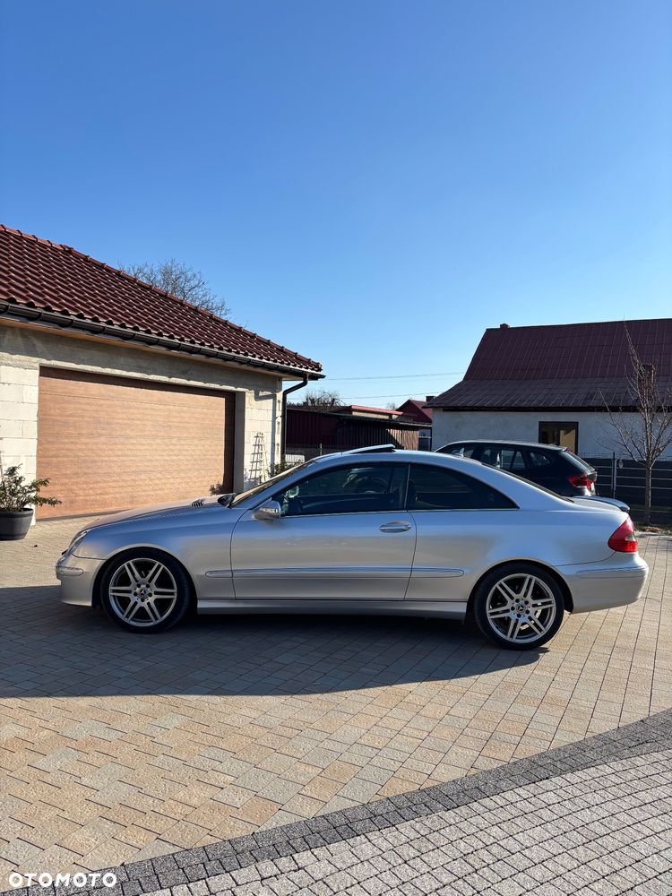 Mercedes-Benz CLK - 5