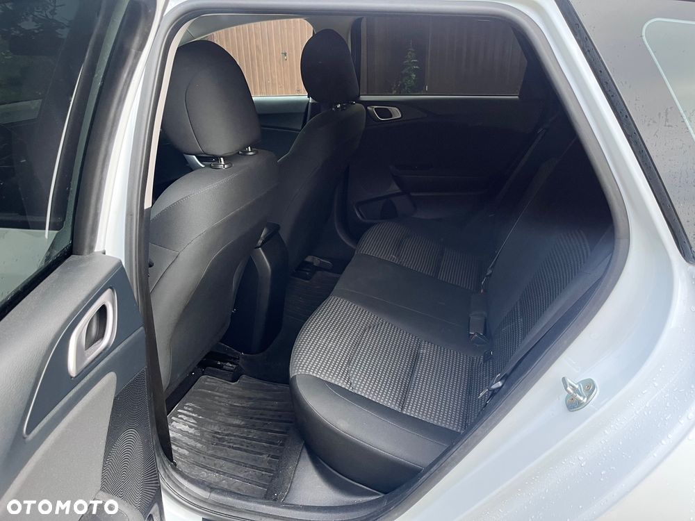 Kia Ceed 1.4 M - 23