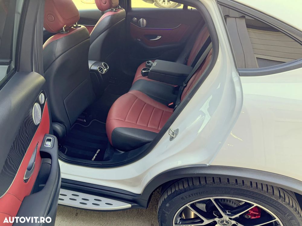 Mercedes-Benz GLC Coupe 300 d 4Matic 9G-TRONIC AMG Line Plus - 23