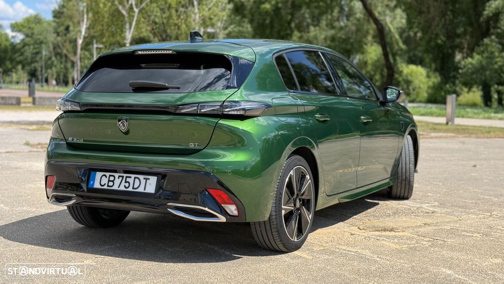 Peugeot e-308 156 GT - 10