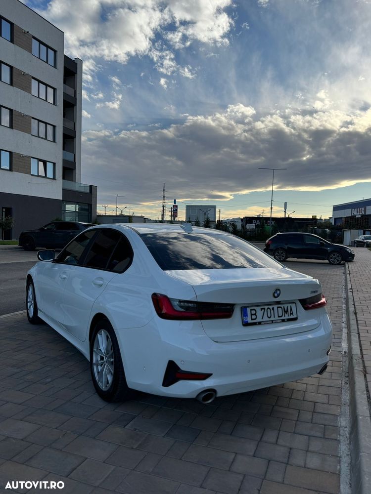 BMW Seria 3 318i AT - 7