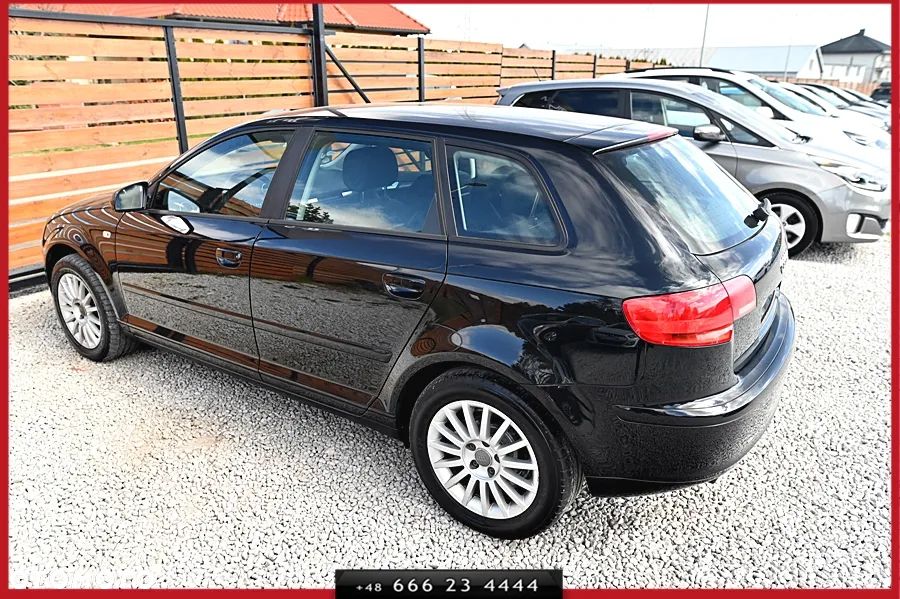 Audi A3 Sportback 1.4 TFSI Ambiente - 10