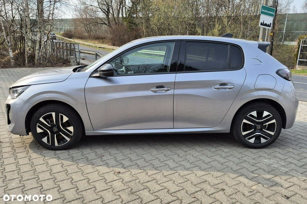 Peugeot 208 - 7