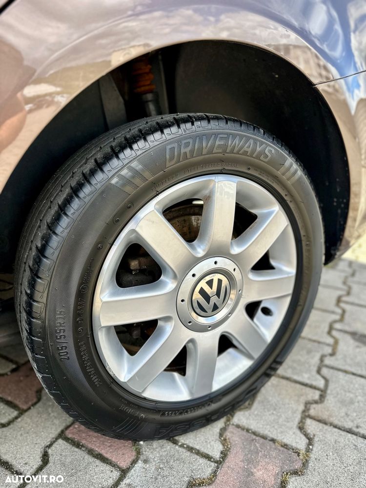 Volkswagen Touran 1.6 TDI DPF Life - 8