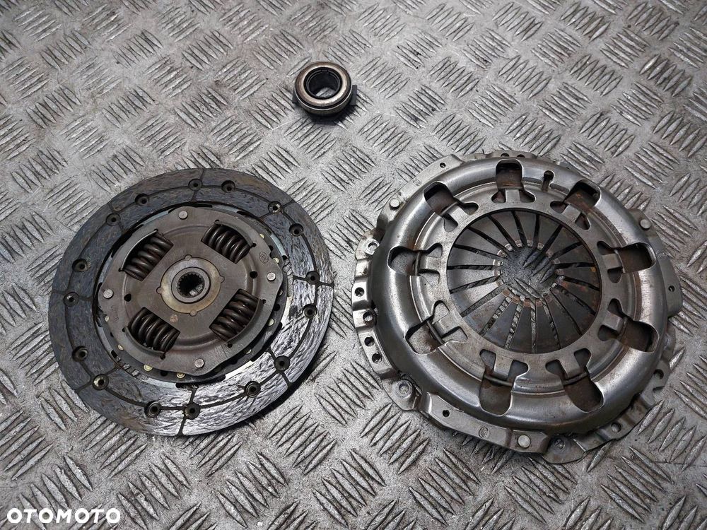 SPRZĘGŁO TARCZA + DOCISK   FIAT IDEA I LIFT 1.4 8V 320037510 - 1