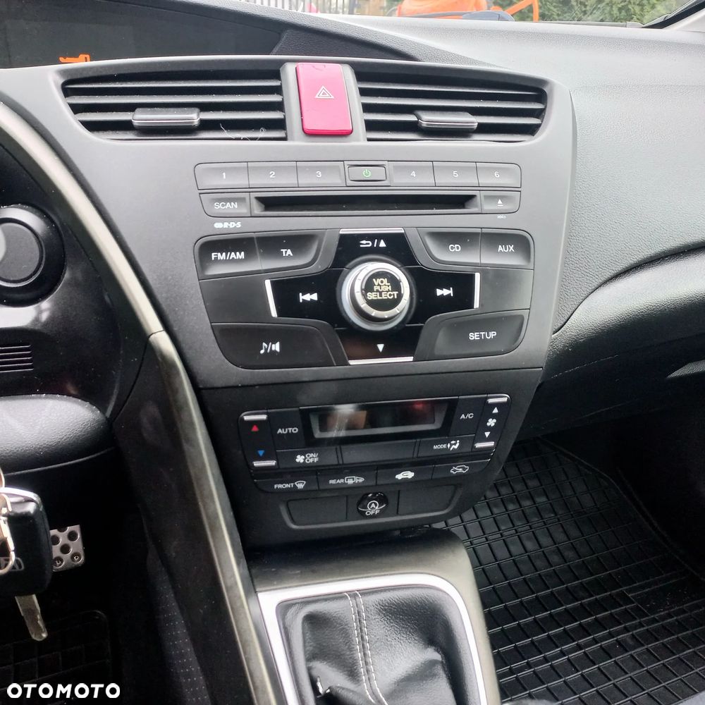 Honda Civic 1.4 i-VTEC Comfort - 21