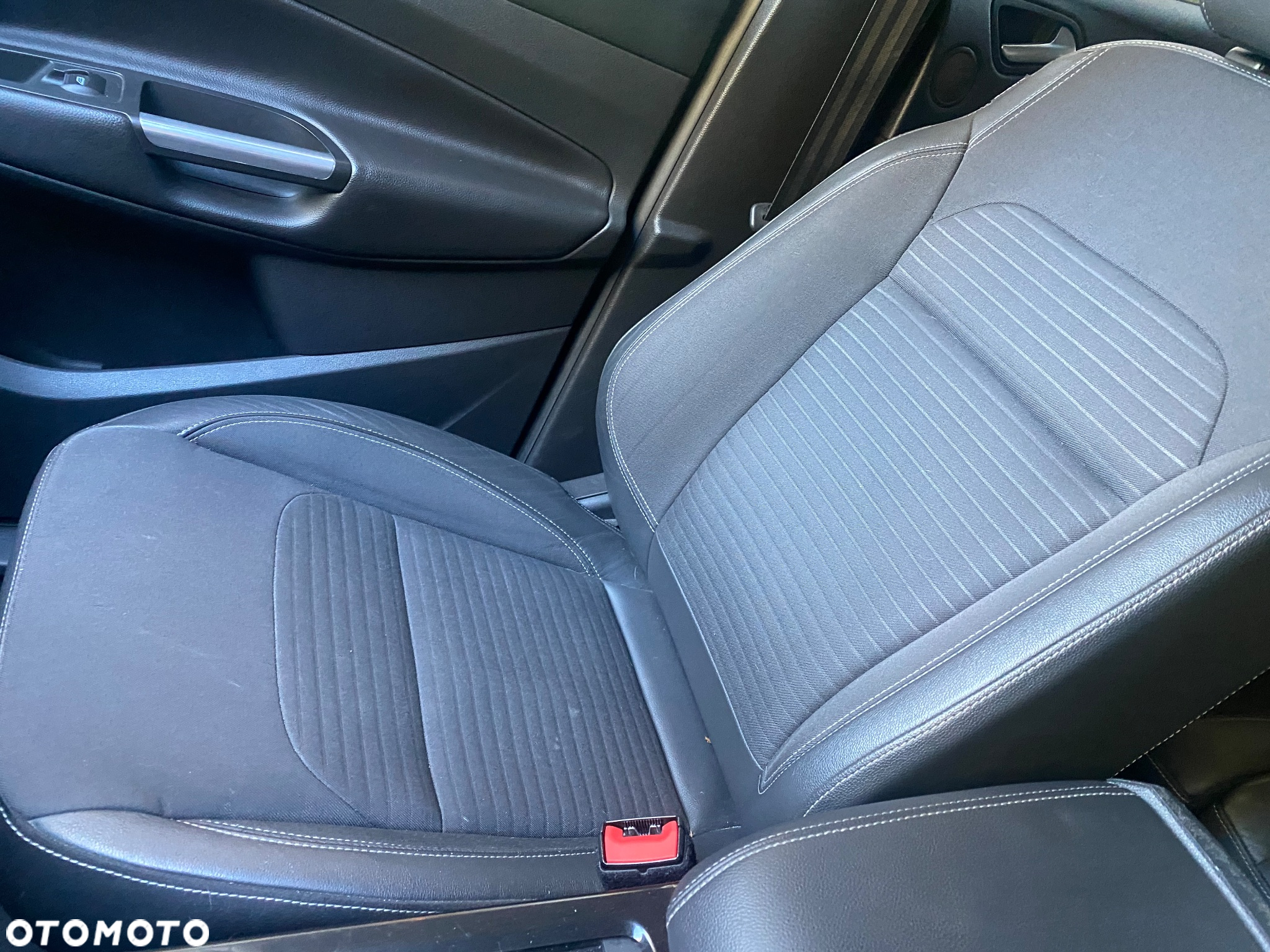 Ford Kuga 1.5 EcoBoost FWD Titanium ASS GPF - 31
