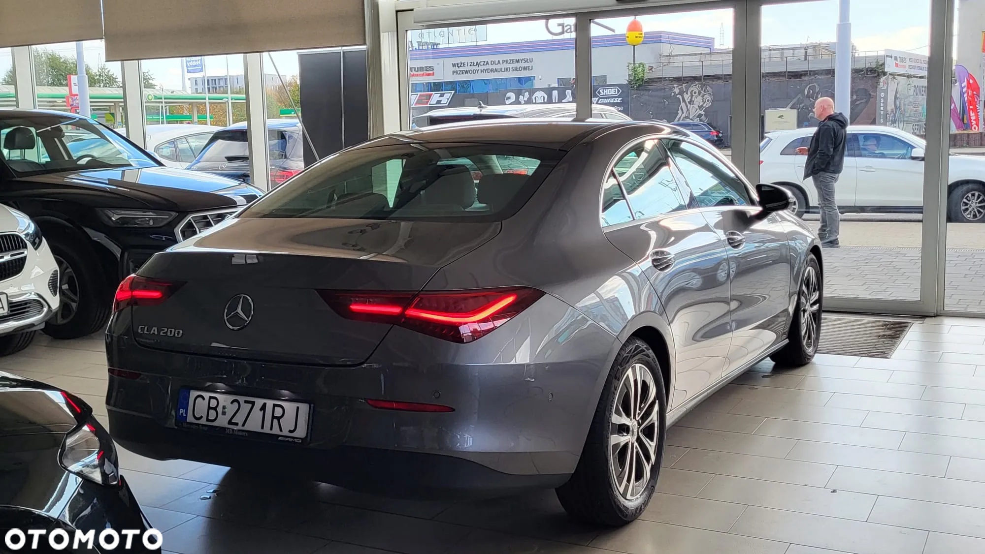 Mercedes-Benz CLA 200 7G-DCT - 2