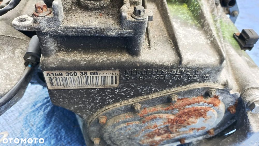 SKRZYNIA BIEGÓW MANUALNA MANUAL KOMPLETNA PRZEKŁADKA AUTOMAT SPRZĘGŁO PEDAŁY PÓŁOŚ LEWA PRAWA INSTALACJA WIĄZKA ROZRUSZNIK LEWAREK WYBIERAK A1693603800 A1694403805 A0212509101 A1693600309 A1692906501 0051512101 MERCEDES A-KLASA W169 LIFT 1.5 BENZYNA - 24