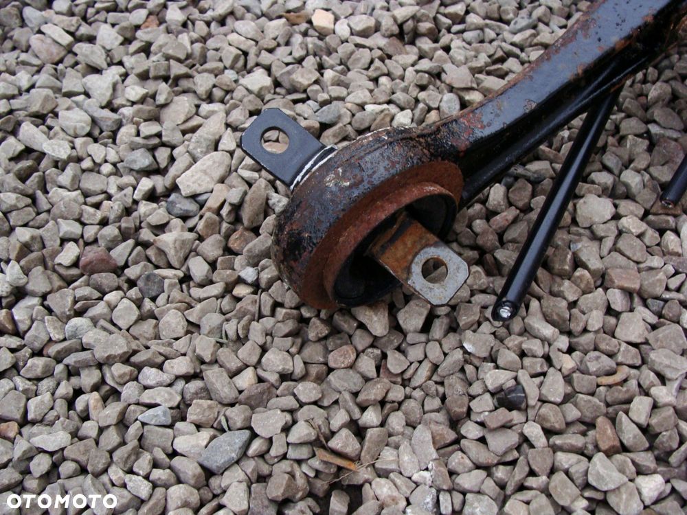 zawieszenie tylne mitshubishi outlander ii peugeot 4007 citroen c-crosser - 4