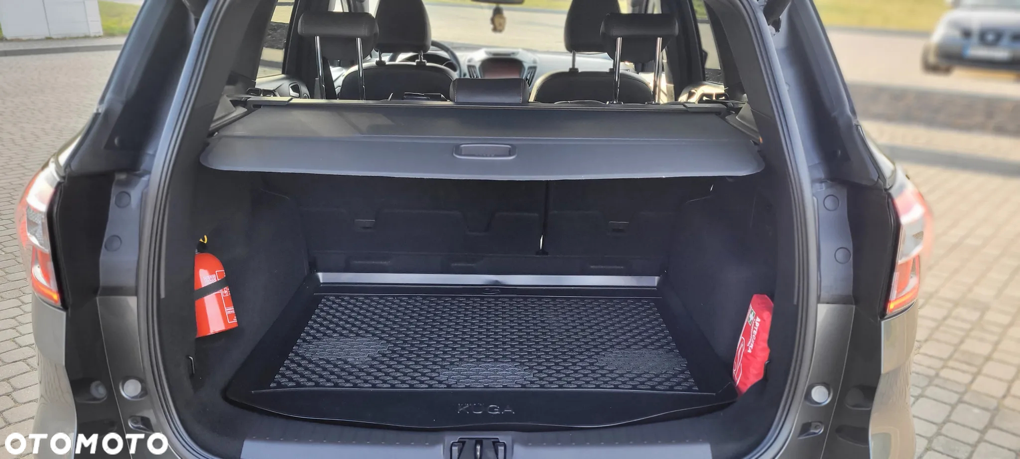 Ford Kuga 1.5 EcoBoost 2x4 ST-Line - 13