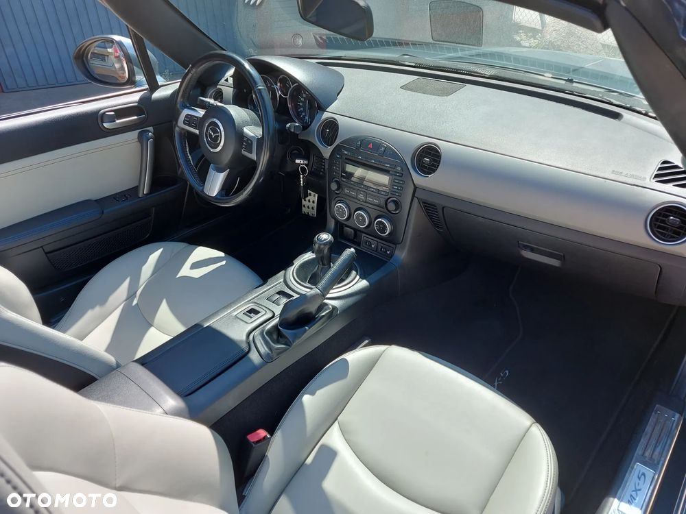 Mazda MX-5 1.8 MZR Roadster Coupe Kaminari - 29