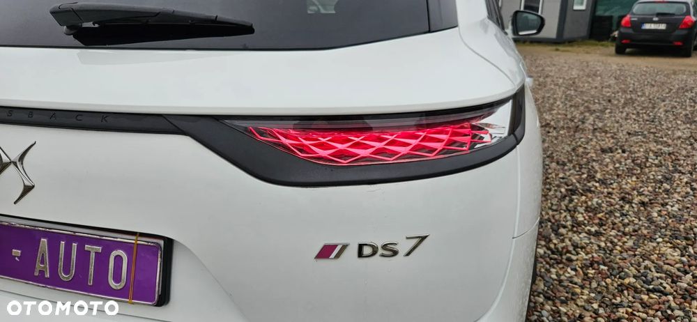DS Automobiles DS 7 Crossback - 11