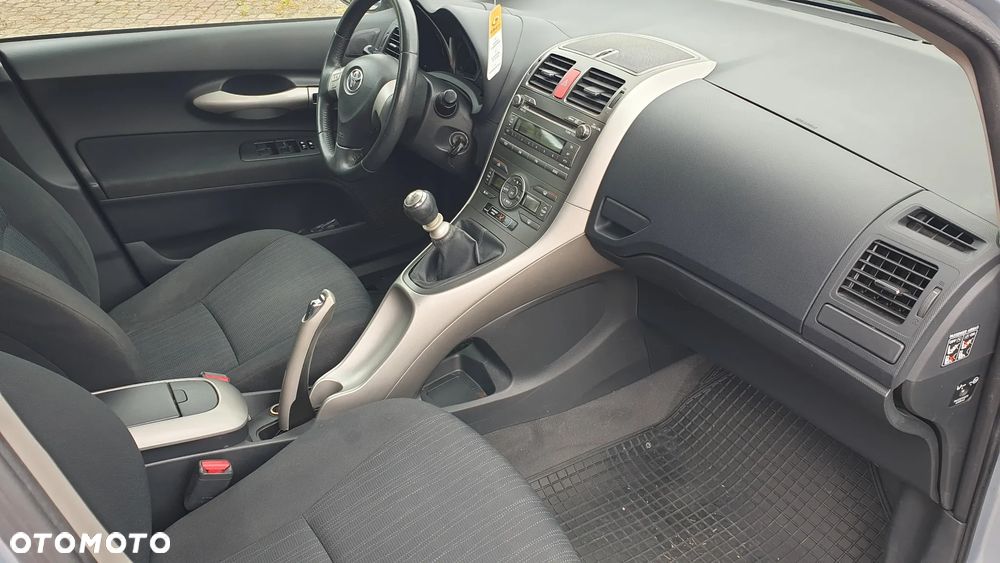 Toyota Auris 1.33 VVT-i Life - 8