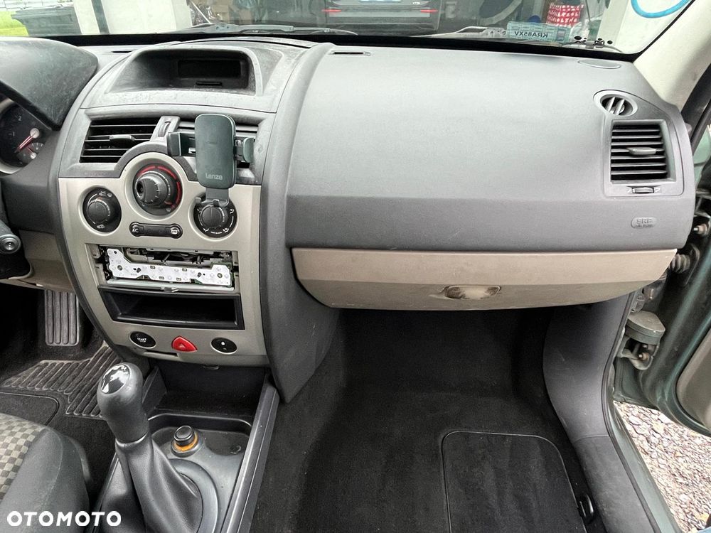 Renault Megane 1.4 Emotion - 4