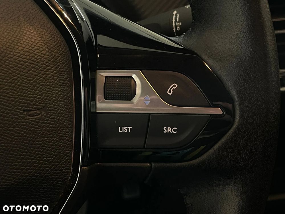 Peugeot 208 1.5 BlueHDi Allure S&S - 15