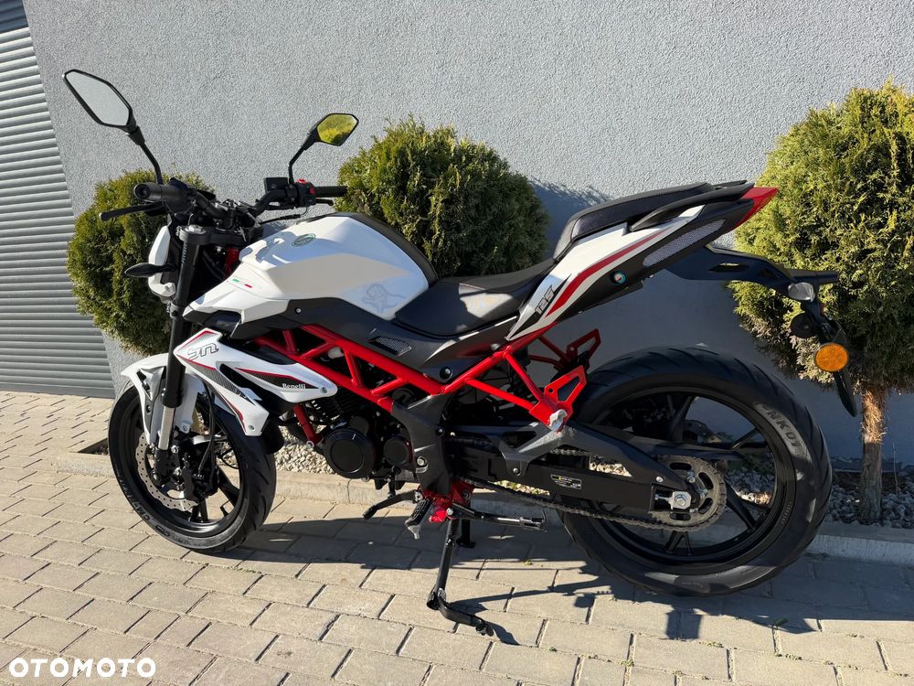Benelli BN 125 - 7