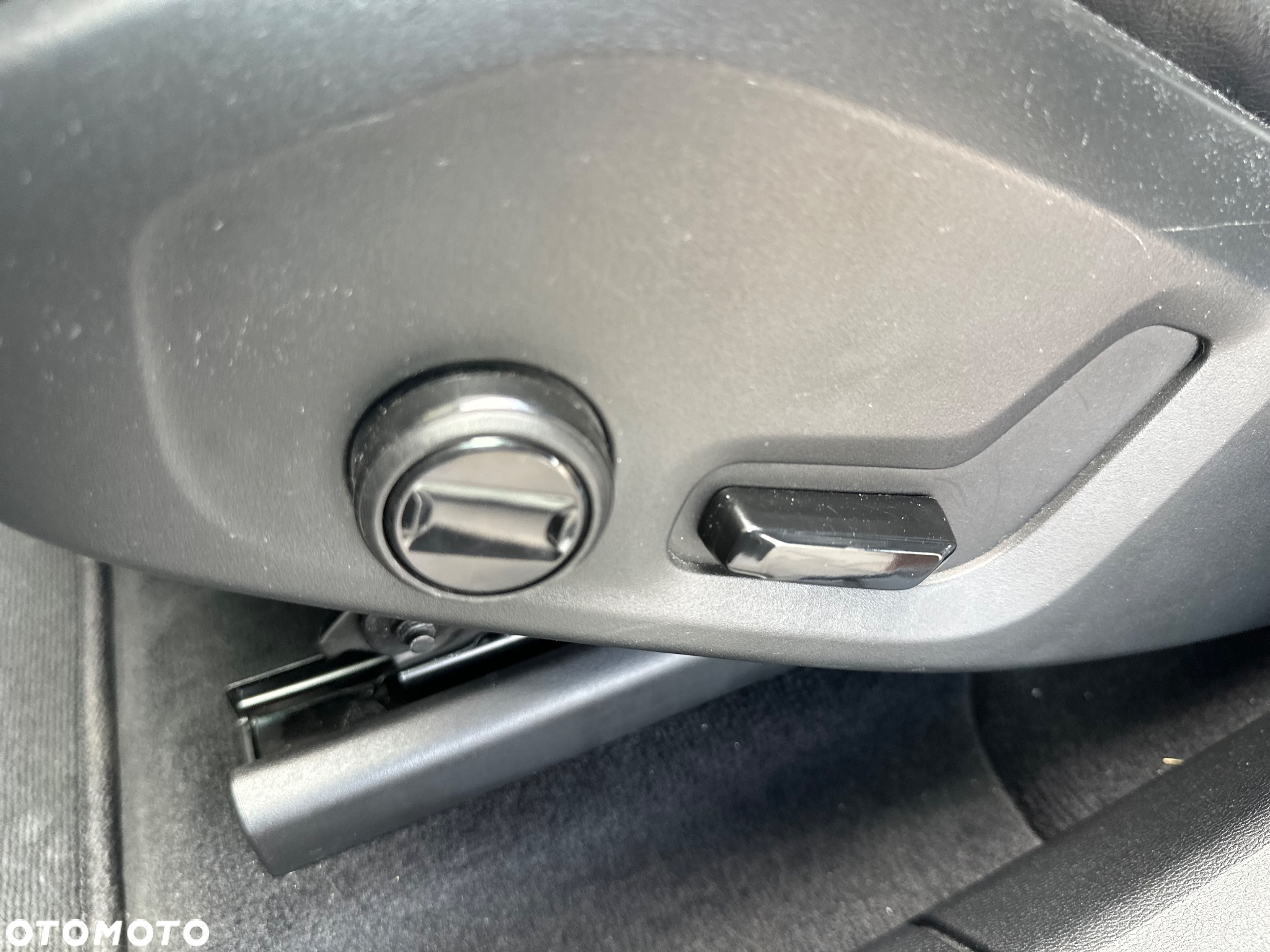 Volvo XC 60 D3 Momentum Pro - 11