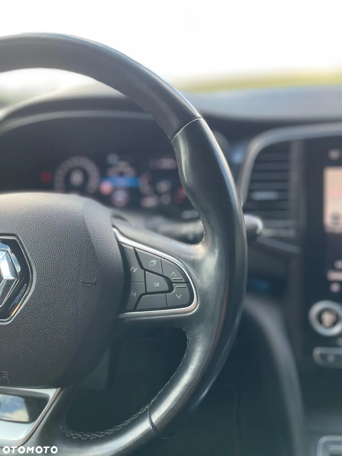 Renault Talisman Grandtour BLUE dCi 160 EDC INTENS - 25