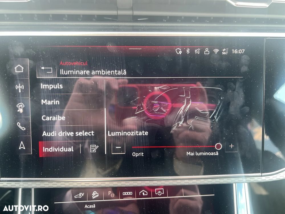 Audi Q8 55 TFSI e quattro Tiptronic PHEV - 21