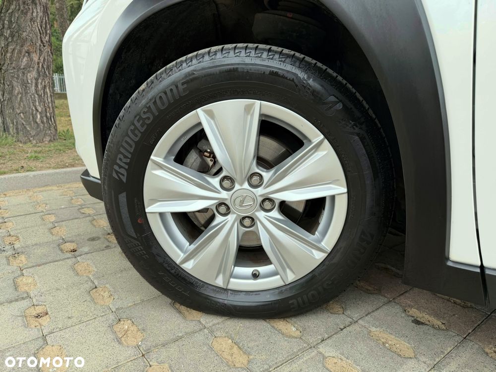 Lexus UX 250h Elegance 2WD - 8