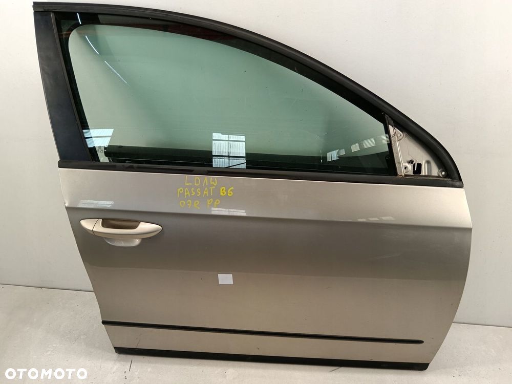 DRZWI PRAWE PRZEDNIE VW PASSAT B6 05-10 LD1W - 1