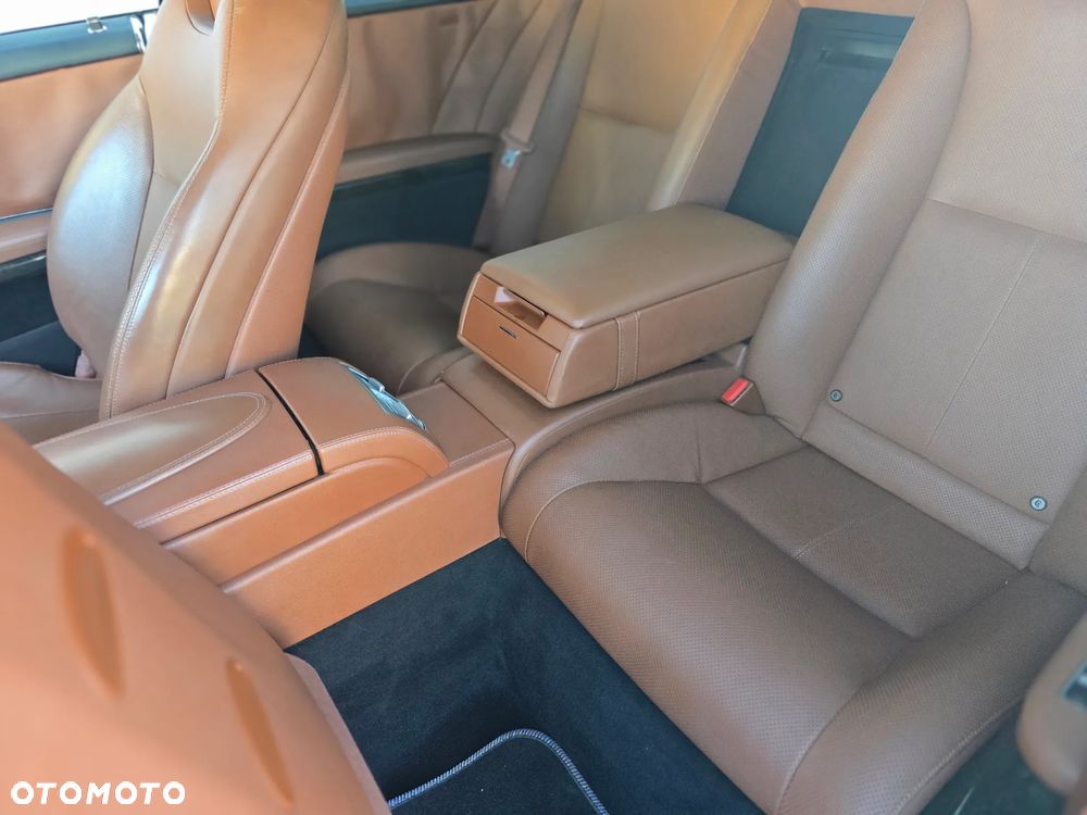Mercedes-Benz CL 500 4-Matic - 8