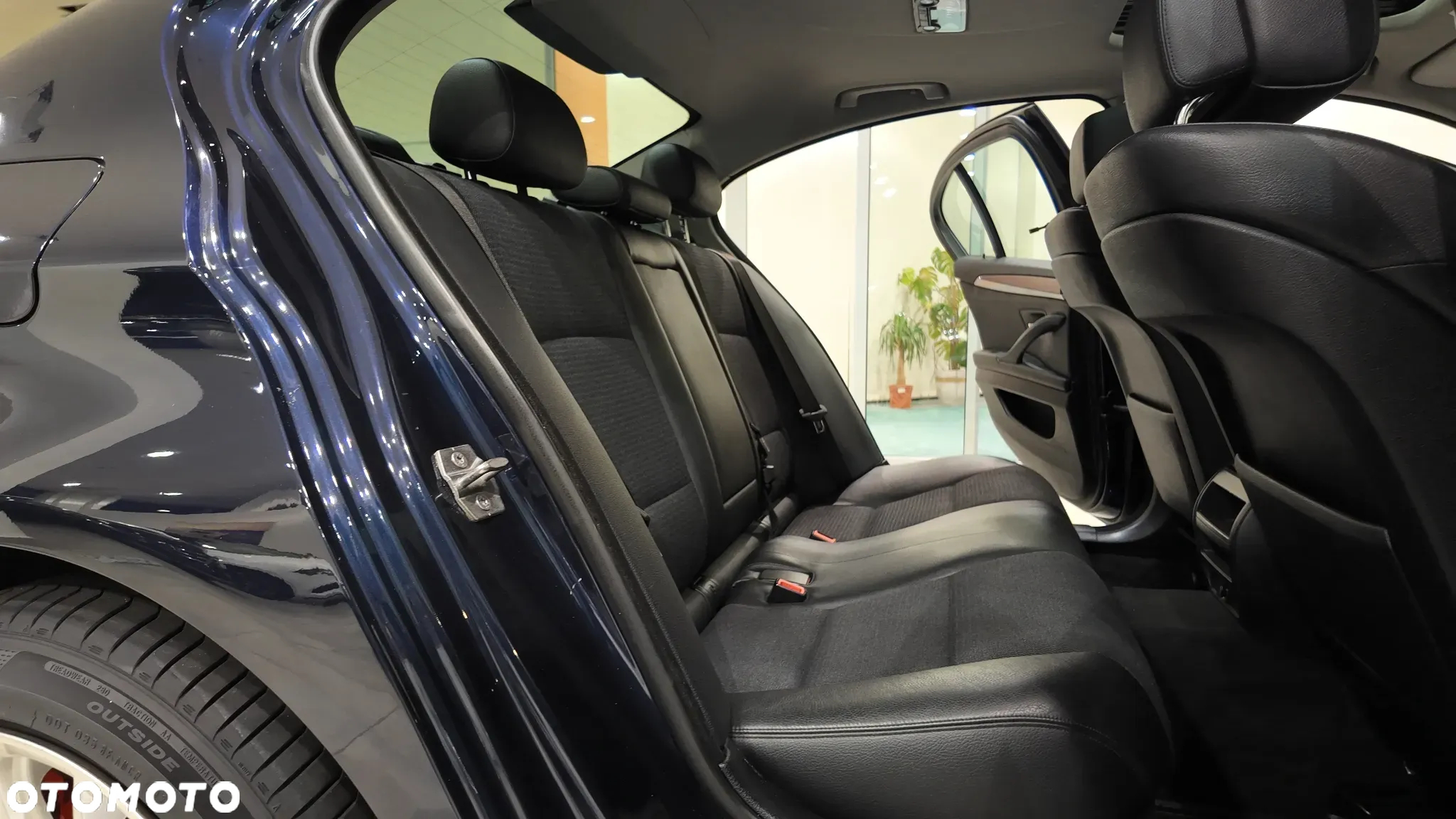 BMW Seria 5 520d - 30