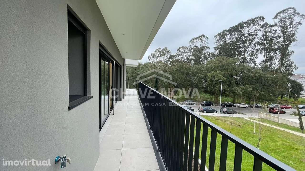 T0 com Varanda e Lugar de Estacionamento MAD/02062/CO - Grande imagem: 3/8