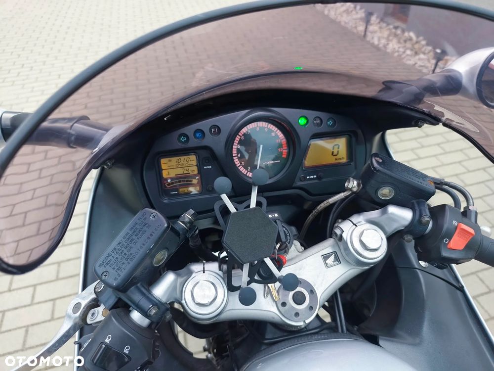 Honda CBR - 9