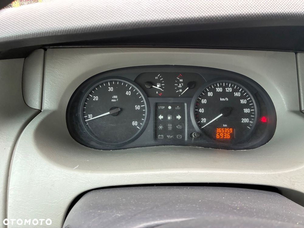 Opel Vivaro L1H1 - 17