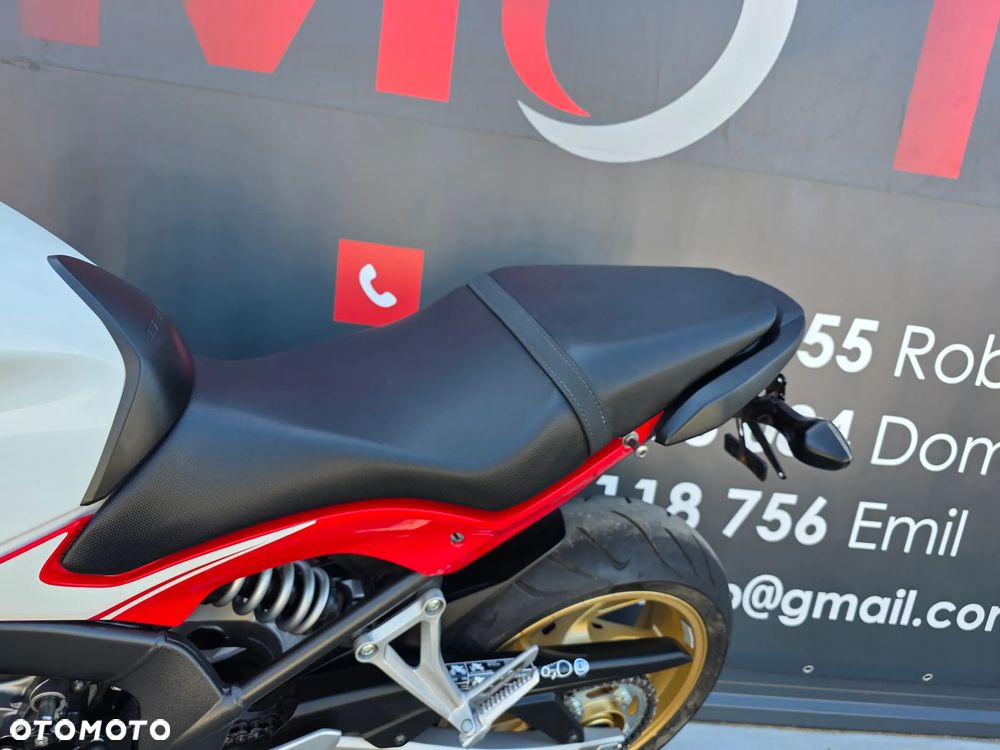Honda CB - 32