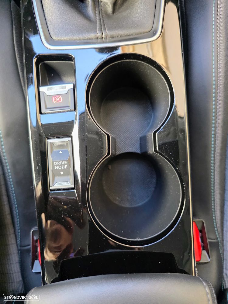 Peugeot 208 1.2 PureTech Allure - 42