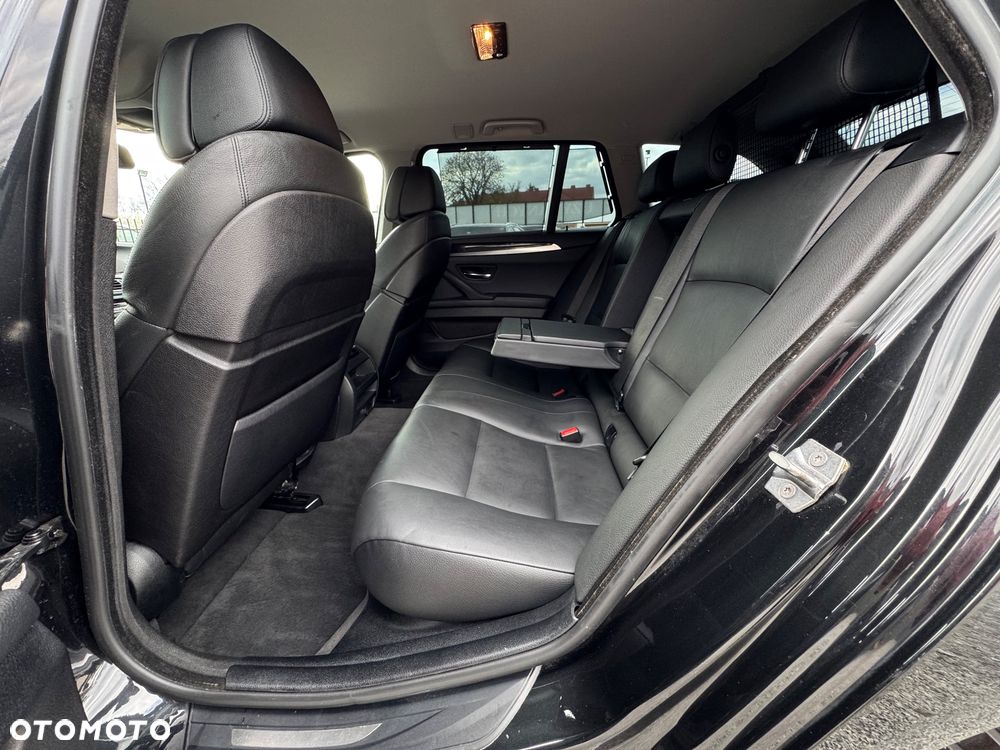 BMW Seria 5 528i xDrive Sport-Aut Modern Line - 8