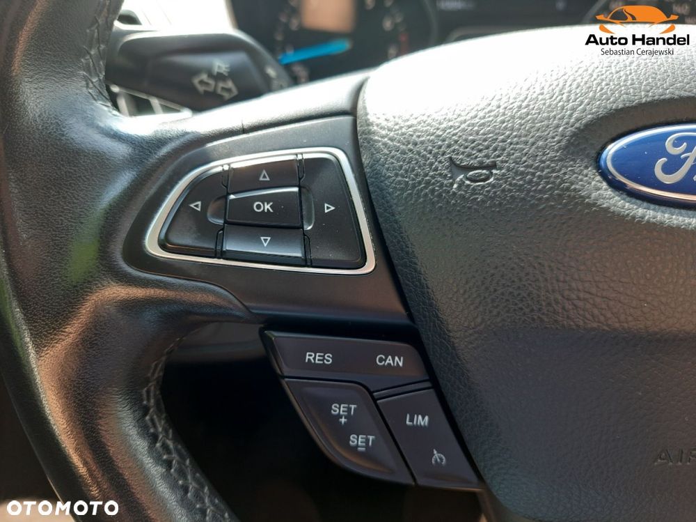 Ford Kuga 1.5 EcoBoost 2x4 Titanium - 21