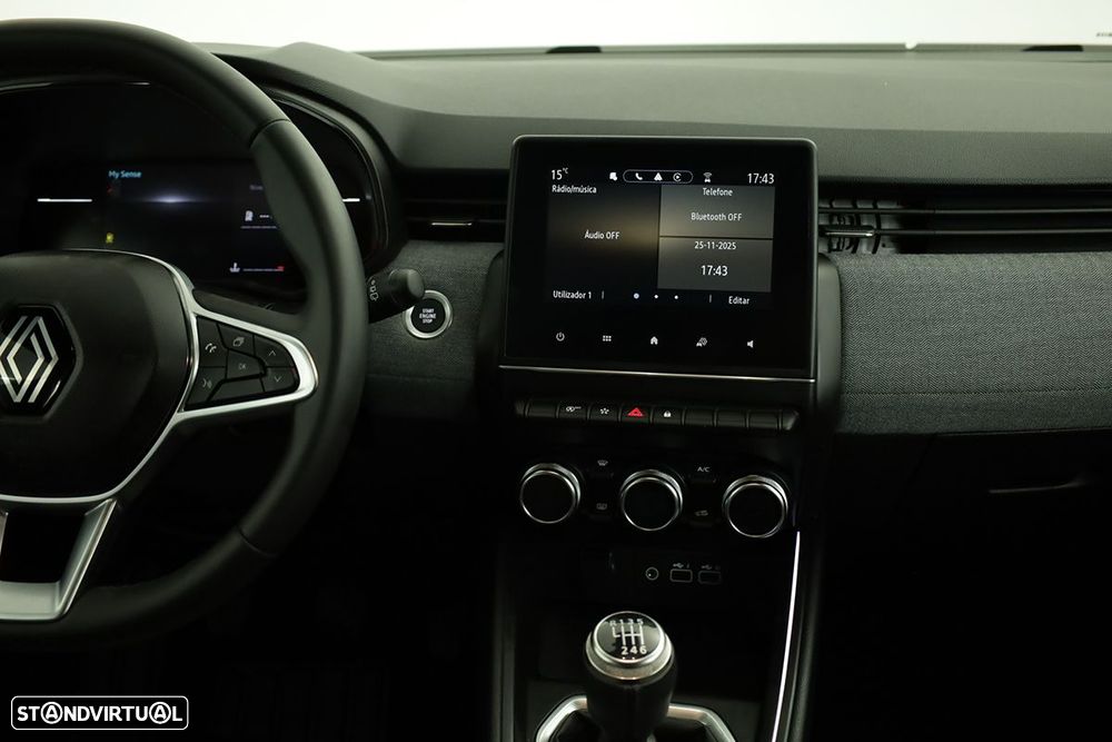 Renault Clio 1.0 TCe Techno Bi-Fuel - 9