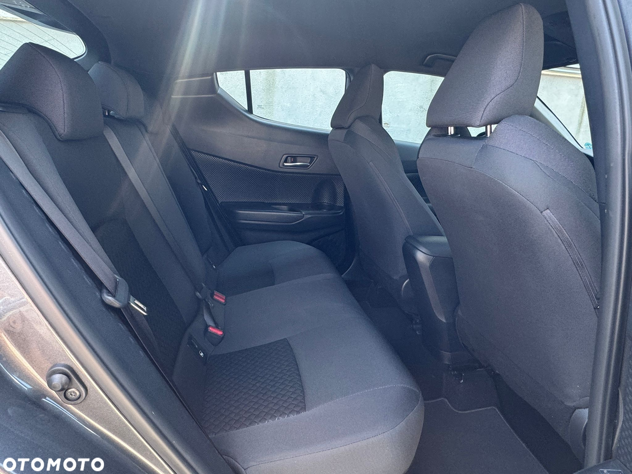 Toyota C-HR 2.0 Hybrid Dynamic Force Executive - 6