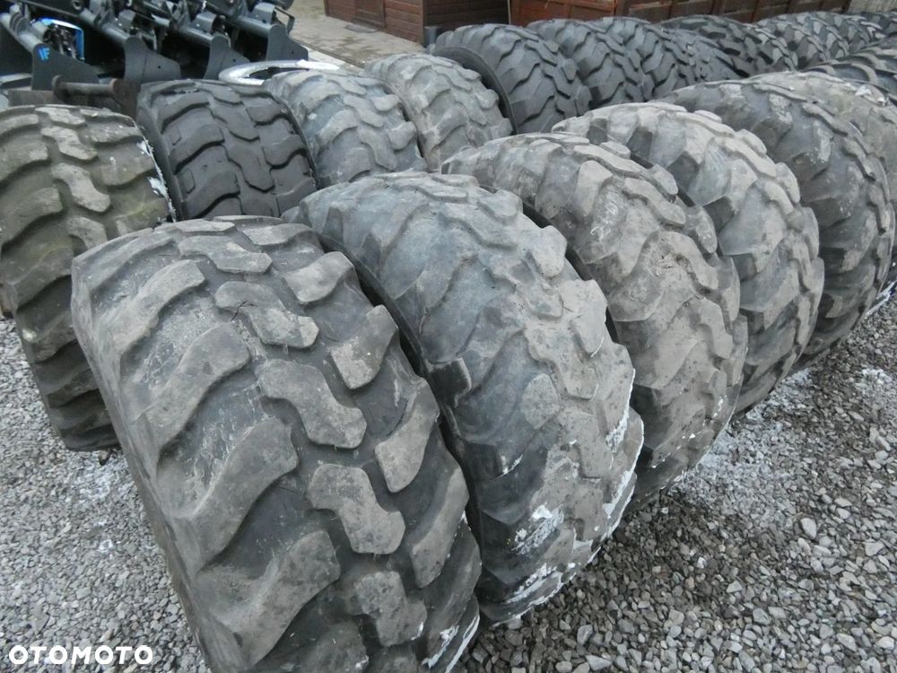 Opony do ładowarki 405/70 R18 Prawie nowe dunlop mitas - 8