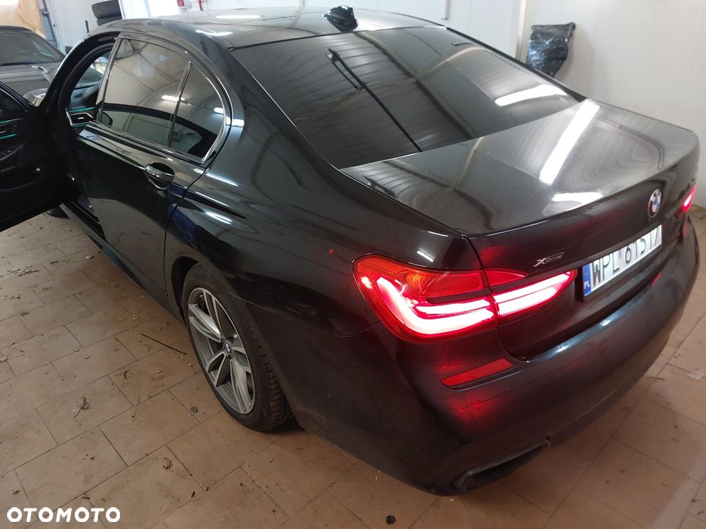 BMW Seria 7 750Li xDrive Edition Exclusive - 2
