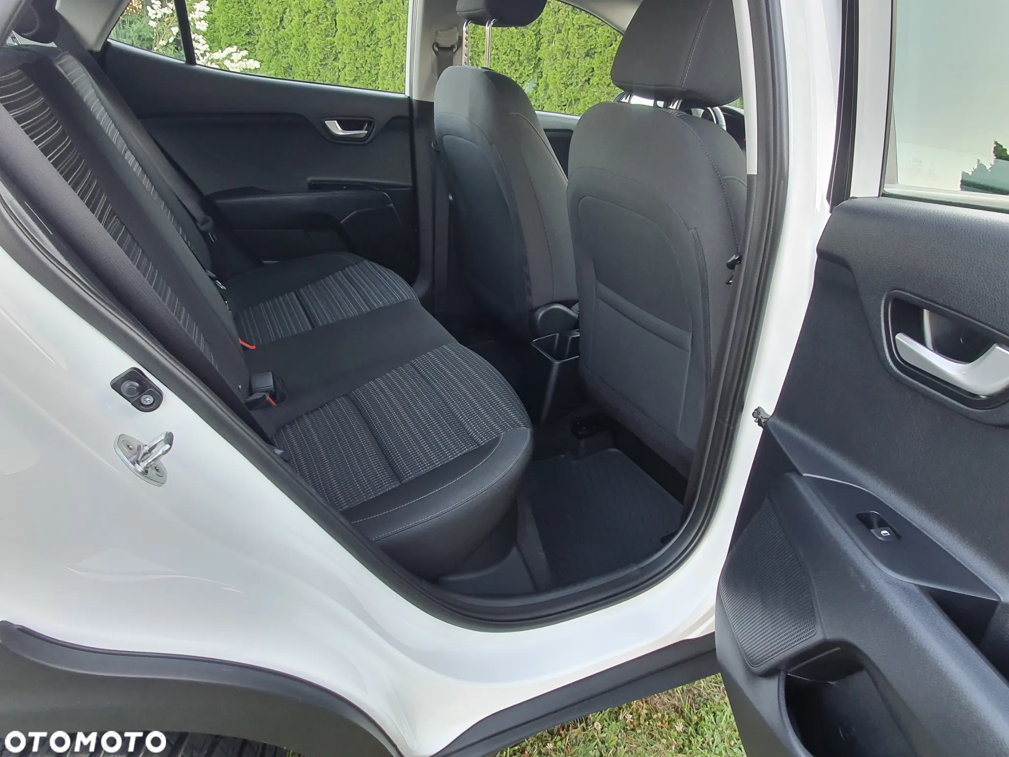 Kia Stonic 1.0 T-GDI L - 22