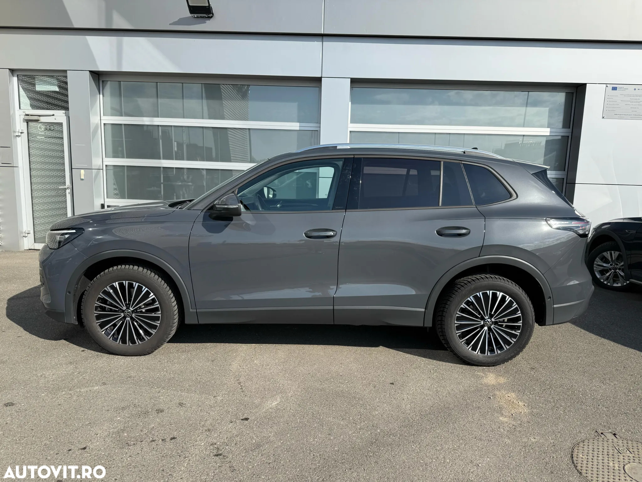 Volkswagen Tiguan 2.0 TDI DSG 4Motion Advanced - 4