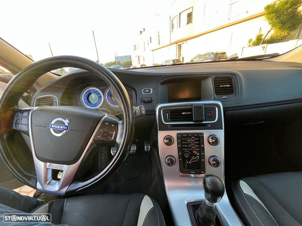 Volvo V60 D2 Edition - 37