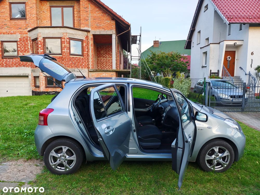 Toyota Yaris - 6