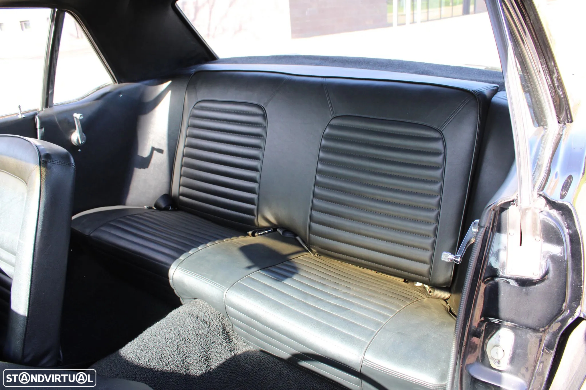 Ford Mustang - 21