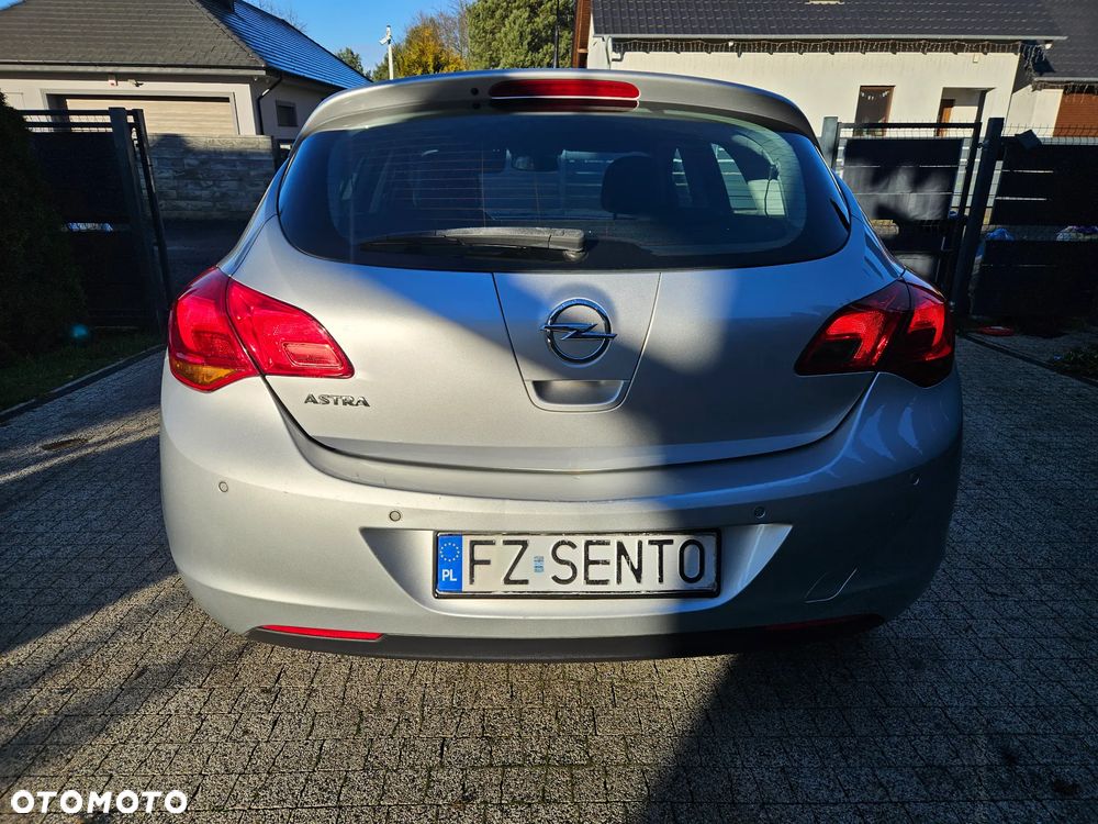 Opel Astra 1.6 Innovation - 7