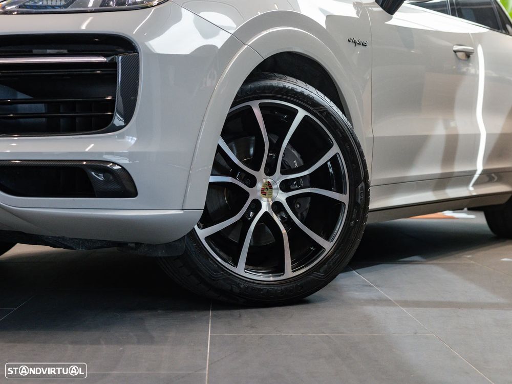 Porsche Cayenne Coupé E-Hybrid Platinum Edition - 13