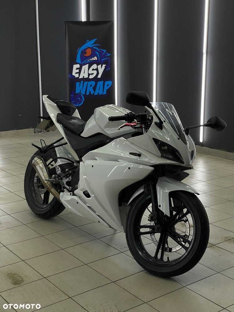Yamaha YZF - 5